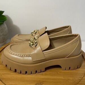 GBG Los Angeles Gabee Preppy Platform Penny Loafer Women's 6 Tan Gold Lug Sole